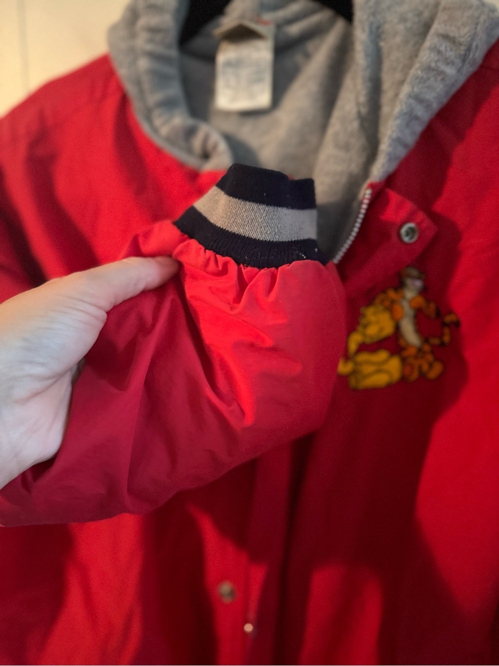 Vintage Disney Catalog Winnie the Pooh Tigger Red Baseball Varsity Jacket Sz XL - Picture 7 of 11
